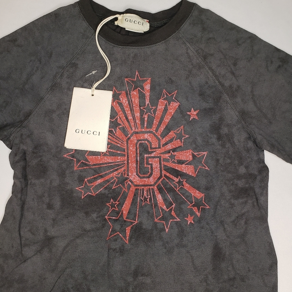 Gucci Gray Kids Tee with Red Graphic - Picture 2 of 9